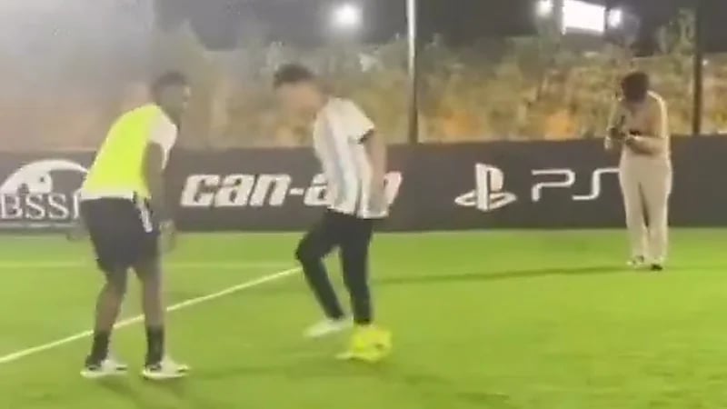 عموري لاعب الهلال السابق في أحدث ظهور له .. فيديو