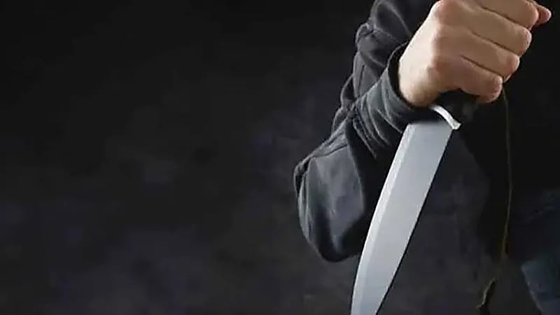 تلميذ يطعن حارس مدرسة بسلاح أبيض بعد فض شجار