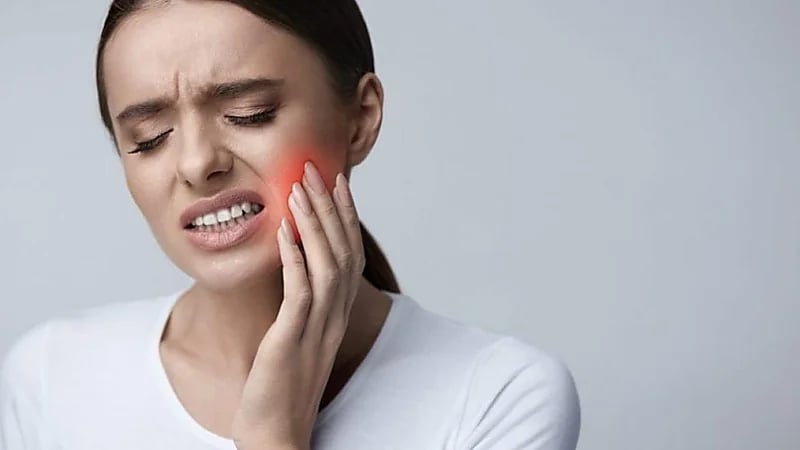 طرق منزلية لمواجهة ألم الأسنان