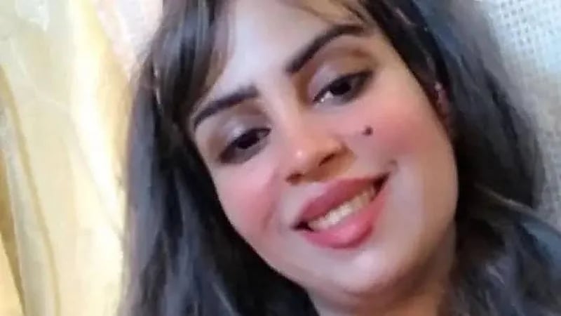 حبس بلوغر عراقية ستة أشهر بتهمة سب والدها