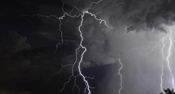 " الأرصاد " تحذر من سحب رعدية ممطرة على 7 مناطق