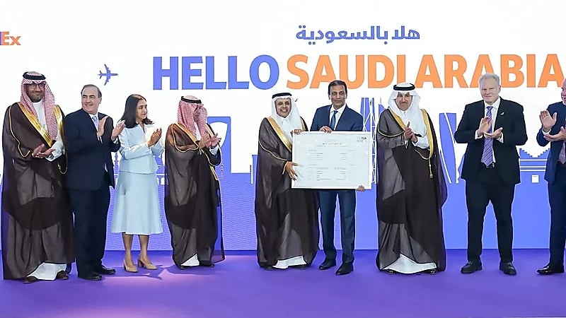 فيديكس العالمية تفتتح مركزها الرئيسي في الرياض .. فيديو