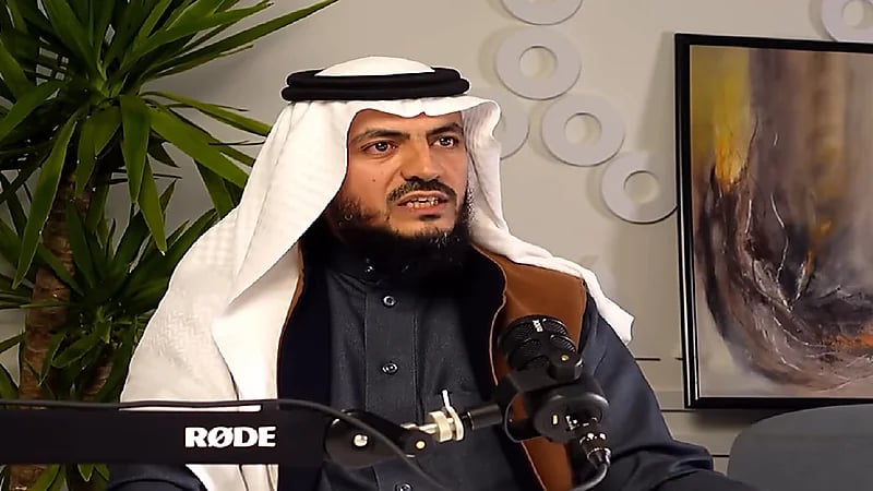 مختص لـ الشباب: لذة العزوبية ما تنقطع حتى لو وصل عمرك 50 فلا تؤخروا الزواج.. فيديو