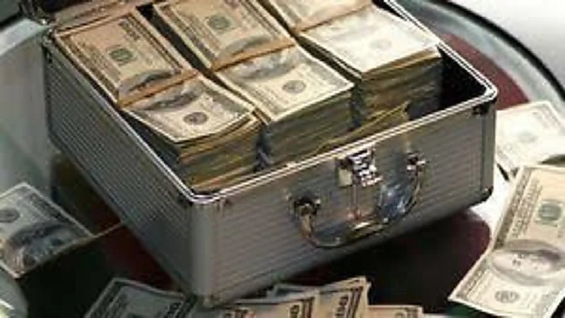 قائمة عالمية تكشف عن الدول العربية التي 15% من سكانها مليونيرات