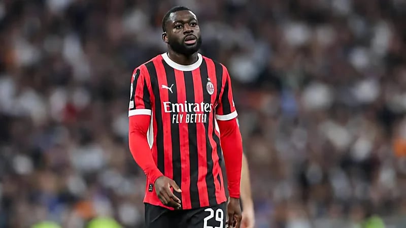 فوفانا يتصدر قائمة اهتمامات الأهلي