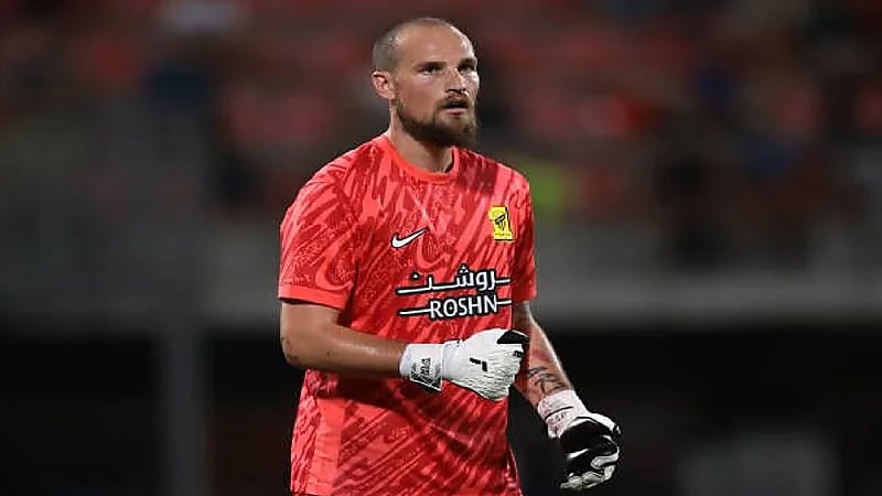 حارس الاتحاد يجري عملية جراحية