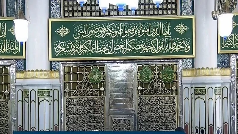 بالفيديو.. رئاسة شؤون الحرمين تطلق مبادرة لتغيير خط أرقام ولوحات المسجد النبوي