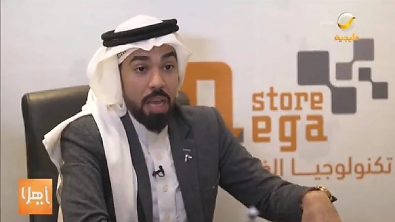 بالفيديو.. شاب يطور أنظمة الكاميرا الشمسية لتتلاءم مع أجواء المملكة
