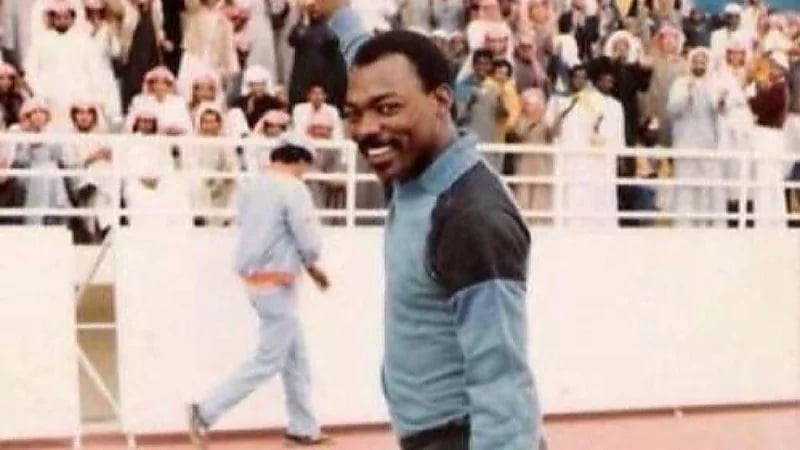 “المسحل“ يعزي في وفاة نجم الأخضر السابق سالم مروان رحمه الله