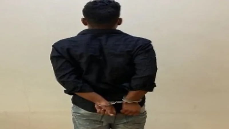 القبض على مقيم ظهر في مقطع فيديو منافيًا للآداب العامة