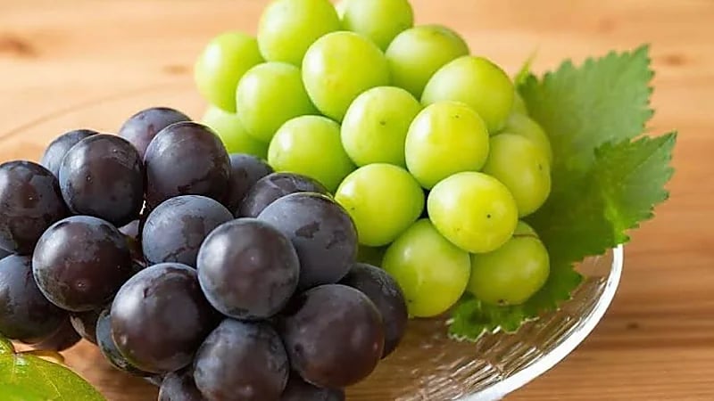 4 فوائد صحية للعنب