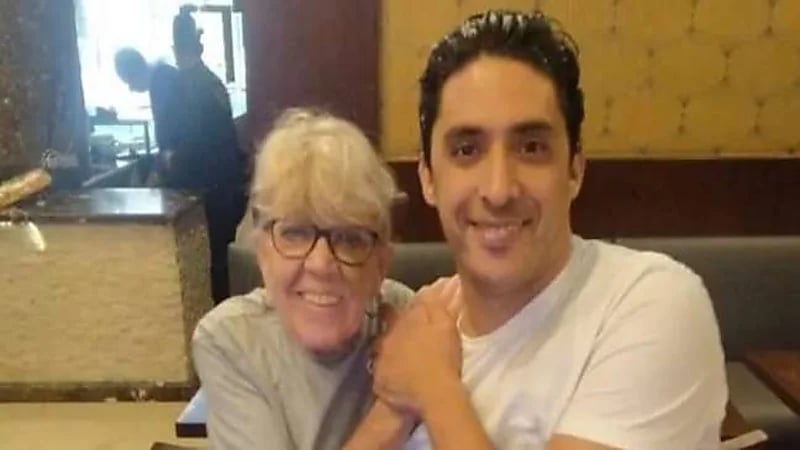 المسنة البريطانية تنفصل عن زوجها المصري وتستبدله بقطة