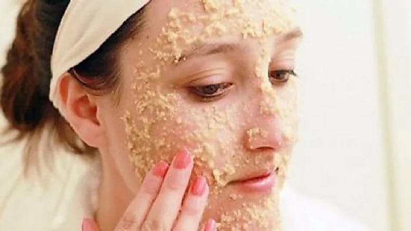 وصفة سهلة لتقشير البشرة بالشوفان في 10 دقائق
