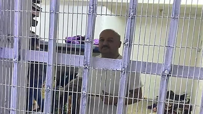 القبض على المتهم الأول في سرقة القرن بالعراق