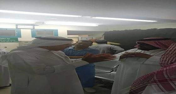 "العبدالوهاب" يفاجئ موظفي "أحوال الشمالية" ويستمع لشكاوى المواطنين