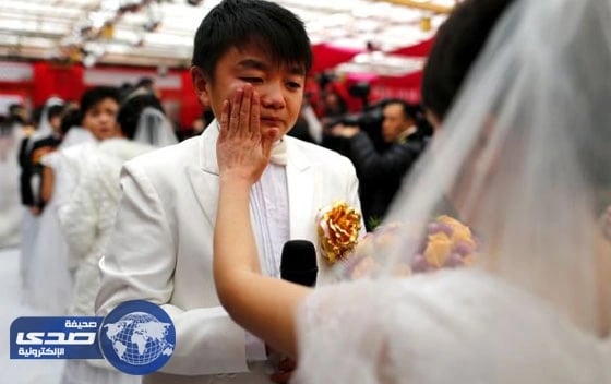 بالفيديو..عروس تطلب الشرطة لعريسها لدعوته 200 شخص يمثلون أنهم أقاربه