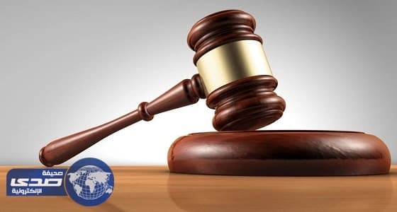 آكل لحوم البشر يحاول أكل وجه مراهق