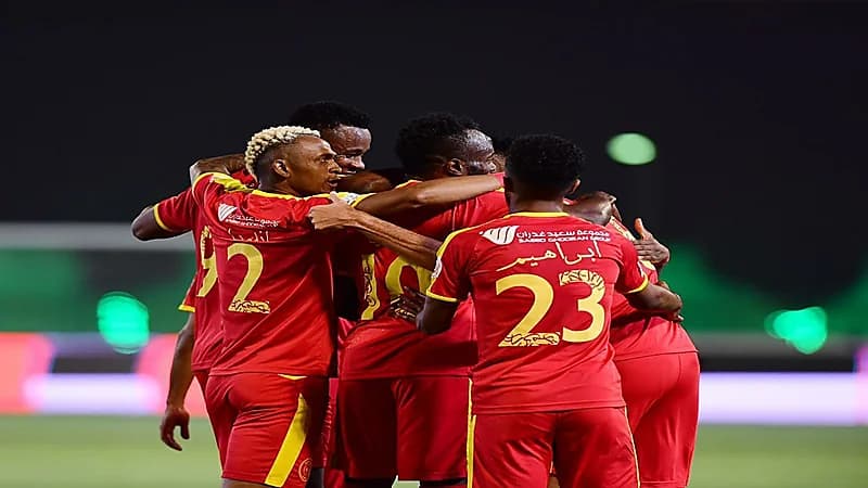 فرض حظر تجول جزئياً لمدة شهر بالكويت