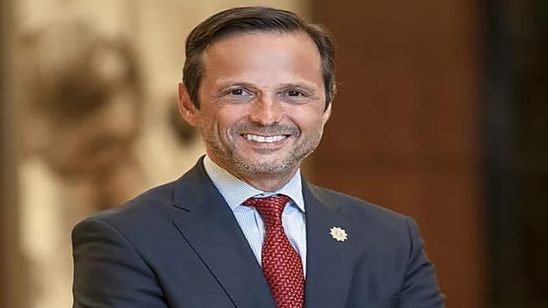 باغانو: " البحر الأحمر " تصبح أول وجهة في العالم تقدم مياهاً مُستخلصة من الغلاف الجوي