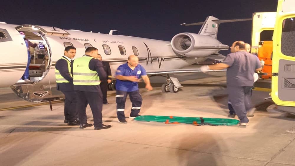 نقل مواطن عبر طائرة الإخلاء الطبي من مصر إلى المملكة .. صور