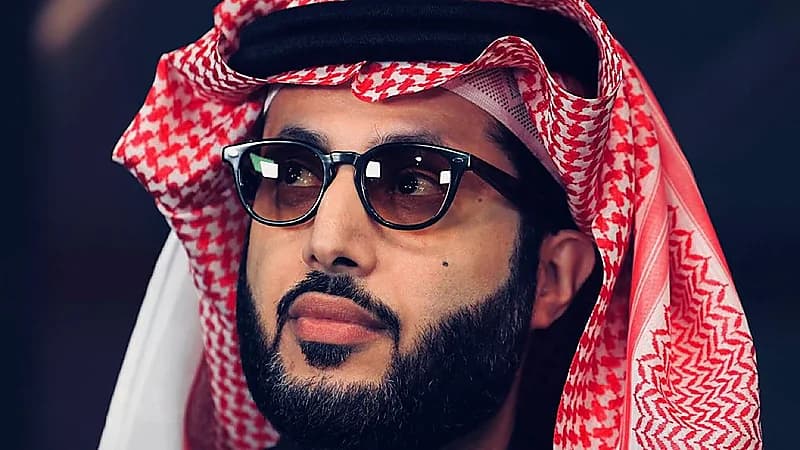 آل الشيخ يتصدر قائمة بوكسينج نيوز لأهم شخصيات الملاكمة عالميًا