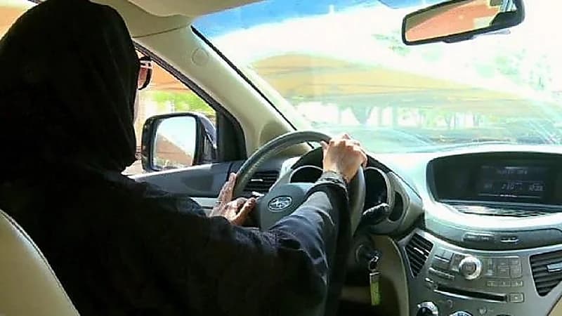 مواطنة تشكو قائد سيارة تلفظ عليها..والمرور يتفاعل