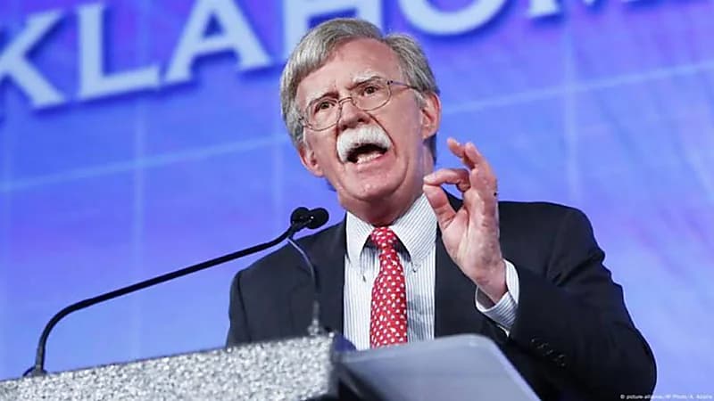 FBI يفتش منزل بولتون مستشار الأمن بولاية ترمب الأولى 