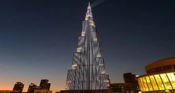 وزير الخزانة الأمريكي يؤكد أنه ليس قلقا في الأمد القصير على سعر الدولار