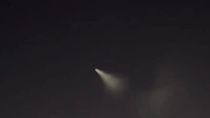 انفجار جسم غامض في سماء حائل يثير تفاعلاً واسعاً .. فيديو