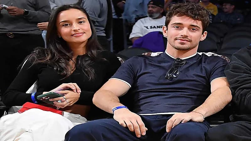 أحدث ظهور لـ شارل لوكلير وزوجته ألكسندر في سباق فورمولا 1 بجدة.. فيديو