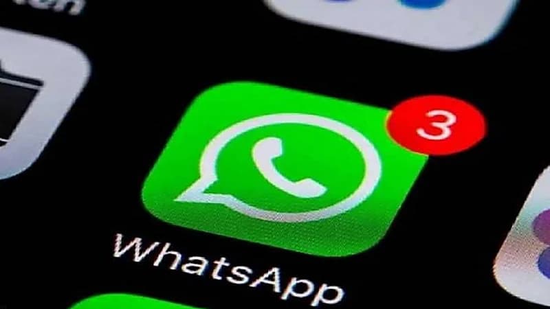 تحذيرات من نسخة مزيفة لتطبيق “واتساب”