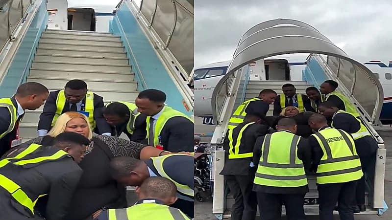 امرأة ضخمة تطلب من موظفي المطار حملها للصعود إلى الطائرة.. فيديو