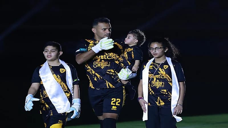 فيديو.. الأمير الوليد بن طلال يهدي الخالدي مليون ريال