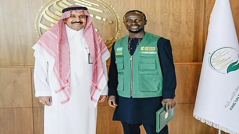 ماني أول نجم عالمي يتطوع مع مركز الملك سلمان للإغاثة