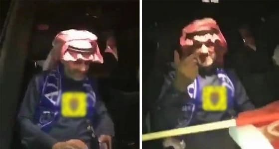 مشجع هلالي بصوت عالي: " يابو خالد نبغى كريستيانو " .. والأمير الوليد يشير بيده " يبي فلوس "