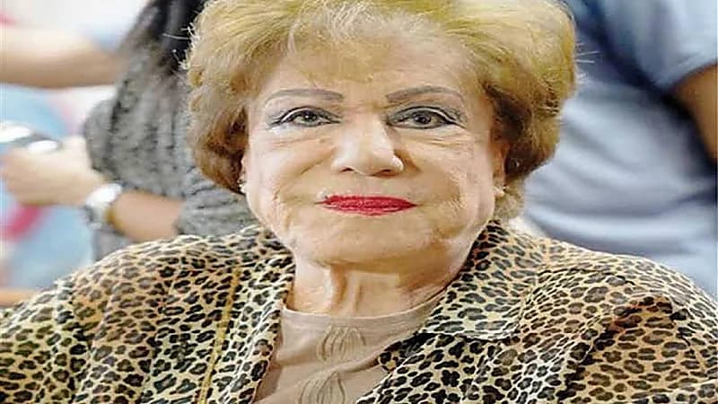 سميحة أيوب تعلق على شائعات مرضها