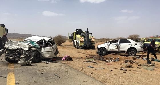 بالصور.. تصادم مركبتين في العقيق