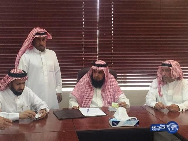 في ظل الاستعداد المبكر للعام الدراسي.. مدير تعليم عفيف يعتمد اصدار٣٠٠٠بطاقة صعود حافلات للطالبات