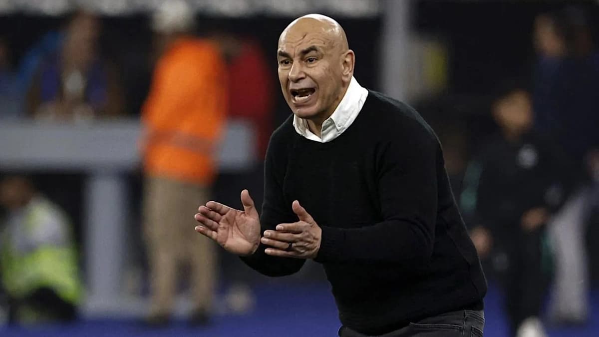 الكاف يكشف قائمة المرشحين لجائزة أفضل مدرب في إفريقيا 2025