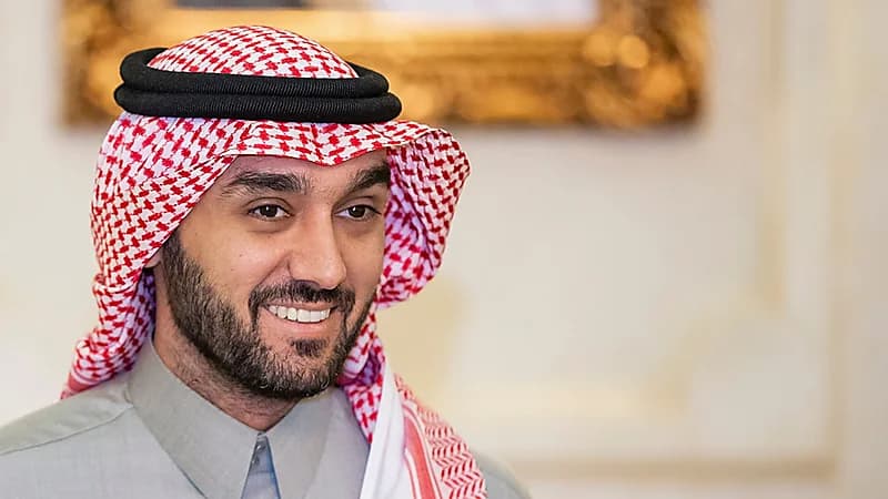 رسالة من وزير الرياضة للاعبي المنتخب الوطني بعد التأهل