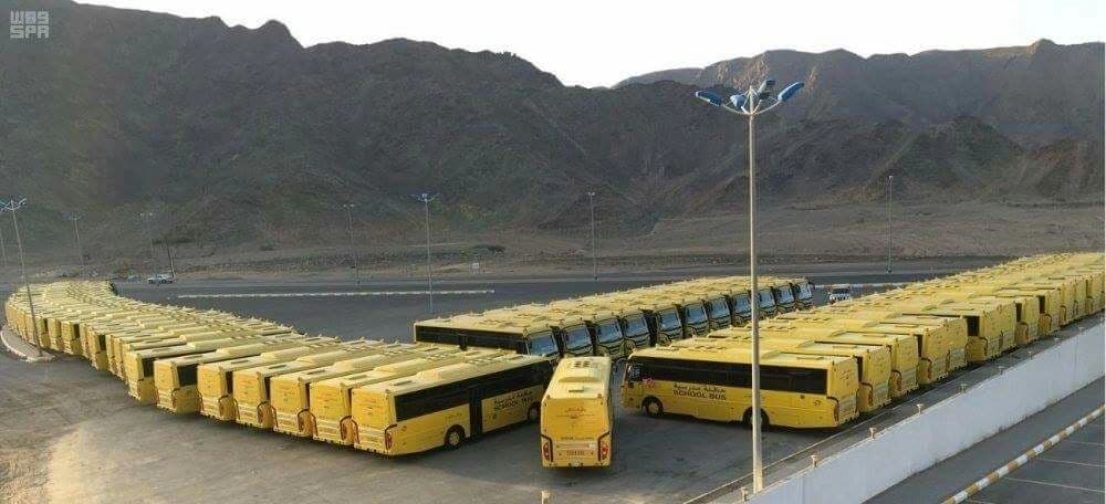 انطلاق أسطول « النقل التعليمي » مع بداية الفصل الدراسي الثاني