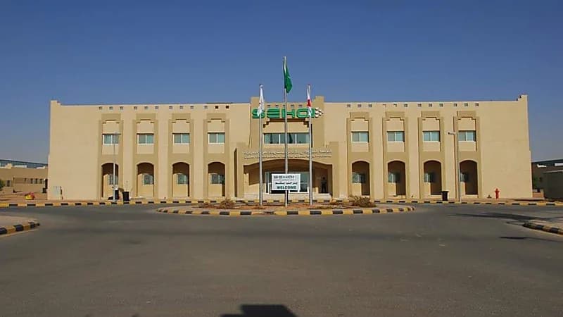 معهد الإلكترونيات يوفر فرص تدريب وتوظيف