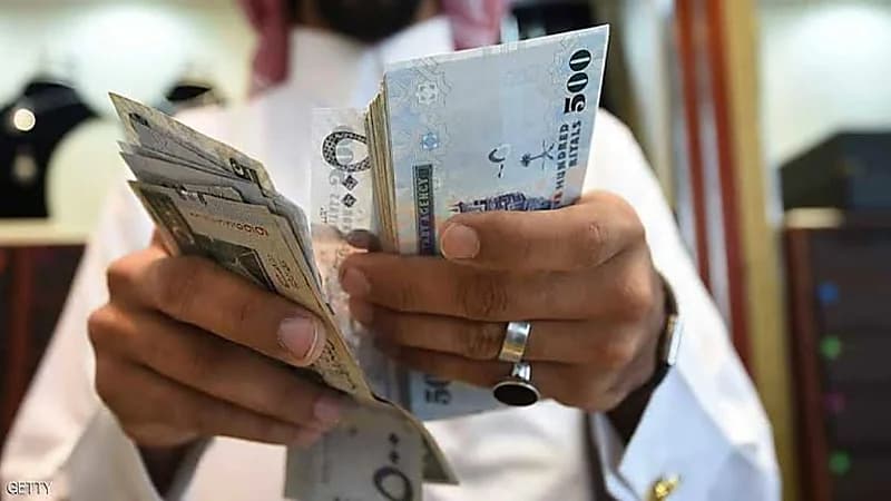 قرار عاجل من " الموارد البشرية " بخصوص إيداع مبالغ نقدية للمواطنين