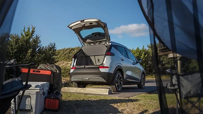 بالصور.. أبرز المعلومات عن سيارة شيفروليه بولت EUV بالمملكة