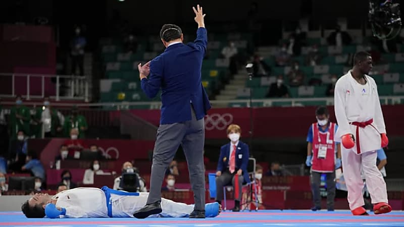 "المالكي": اللاعب الإيراني تعمد عدم النهوض في مباراته أمام طارق حامدي