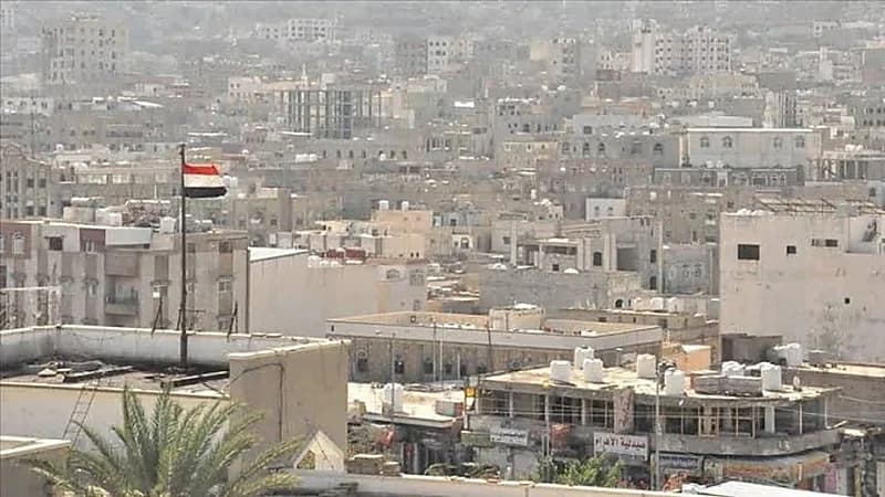 الحكومة اليمنية تعرب عن تقديرها لدعم المملكة والإمارات لاقتصاد اليمن