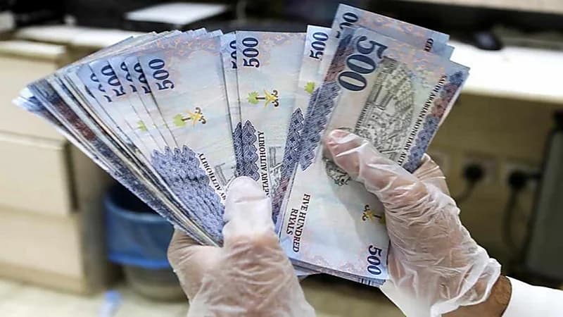 بالصور.. ميرهان حسين تخطف الأنظار بإطلالتها في جدة