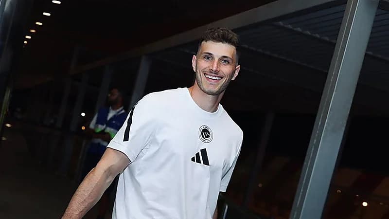 بينتو يقترب من الرحيل عن النصر