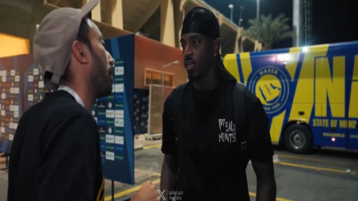 حارس الحزم: حصلت على تيشيرت رونالدو لأن ابني يحبه .. فيديو