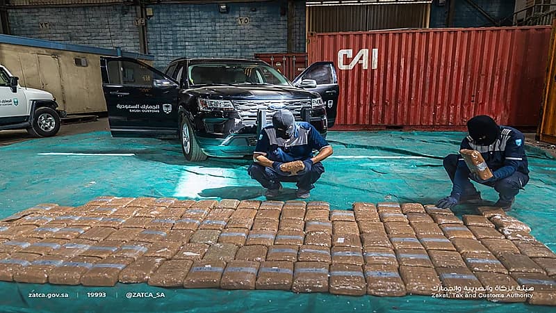 إحباط محاولة تهريب 1.6 مليون حبة "كبتاجون" عبر ميناء جدة الإسلامي